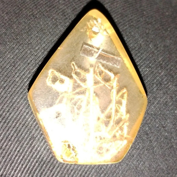 Vintage lucite Keychain/pendant - Picture 3 of 5